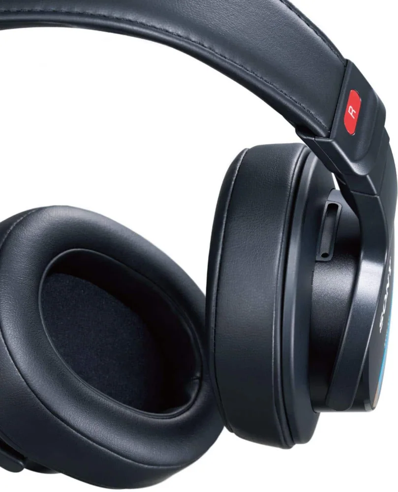 Sony MDR-M1 Professional Reference Closed Monitor Headphones