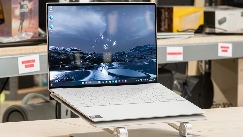 Dell XPS 13 (2024)